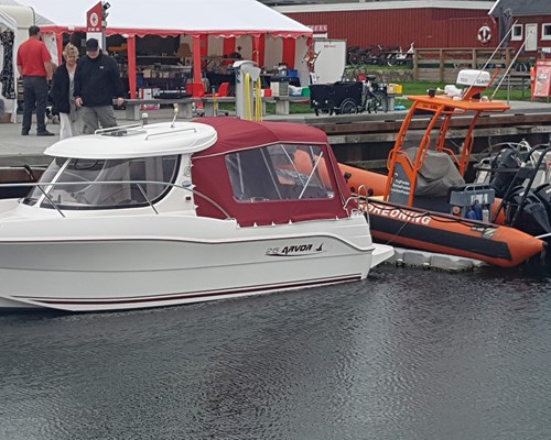 Arvor 215