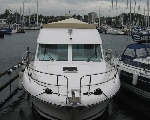 Jeanneau prestige 32 flybridge presenning